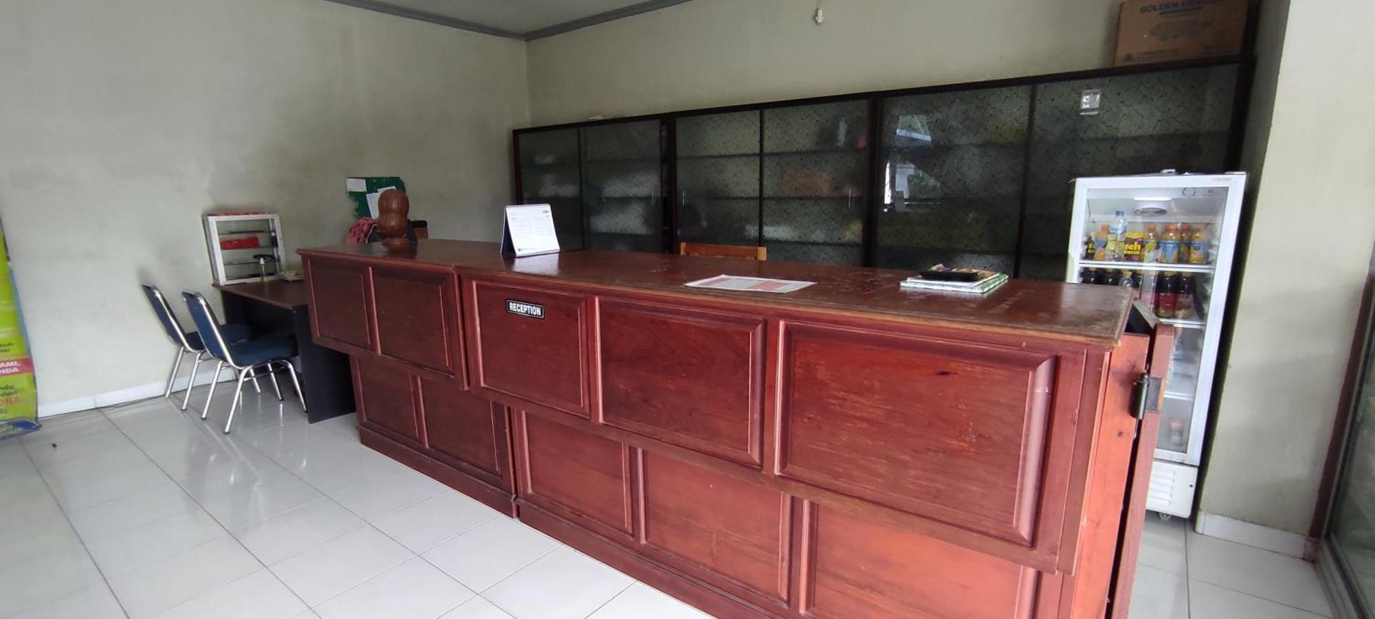 Oyo 93051 Wisma Syariah Buloe Near Lapangan Abubakar Lambogo Batili Enrekang 外观 照片